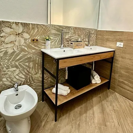 Pippo's Home, Moderno, Accogliente E Con Spazio Esterno Privato Vicino Tra Mondello E Il Centro Storico Di 아파트 *