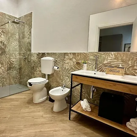 Pippo's Home, Moderno, Accogliente E Con Spazio Esterno Privato Vicino Tra Mondello E Il Centro Storico Di 아파트 *