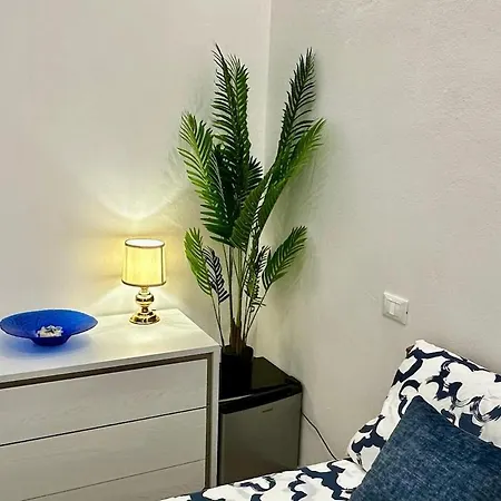 아파트 Pippo's Home, Moderno, Accogliente E Con Spazio Esterno Privato Vicino Tra Mondello E Il Centro Storico Di 팔레르모