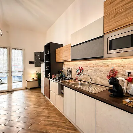 Pippo's Home, Con 2 Camere, 2 Bagni E Terrazzo, Tra Mondello E Il Centro Storico Di Appartement *